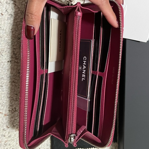 Authentic Chanel patent quilted long wallet with complete inclusion - Picture 10 of 16